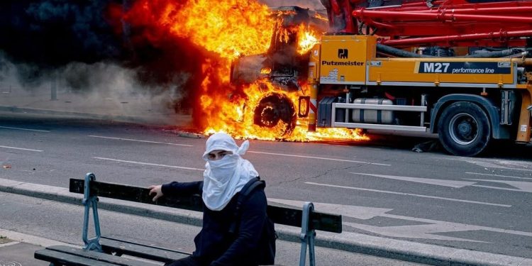 بازداشت ۱۲۰۰ نفر در اعتراضات شنبه گذشته + فیلم