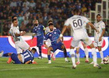پیروزی دشوار اما لذت‌بخش آبی‌ها مقابل گل‌گهر؛ استقلال به پرسپولیس نزدیک‌تر شد!