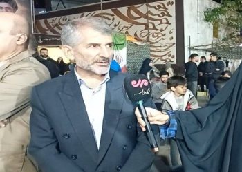 پیام قاطع مردم سنندج به دشمنان ایران در تجمع شبانه