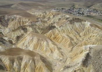 کوههای مریخی اهر؛ جاذبهای ناشناخته در قلب قشلاقات عشایری