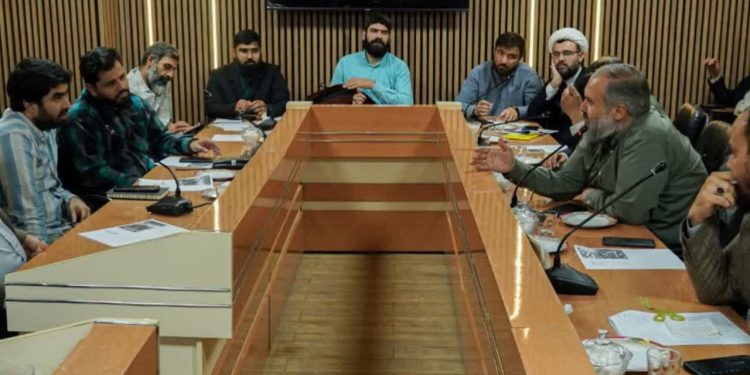 نشست هم‌اندیشی نوجوانان در مشهد برگزار گردید