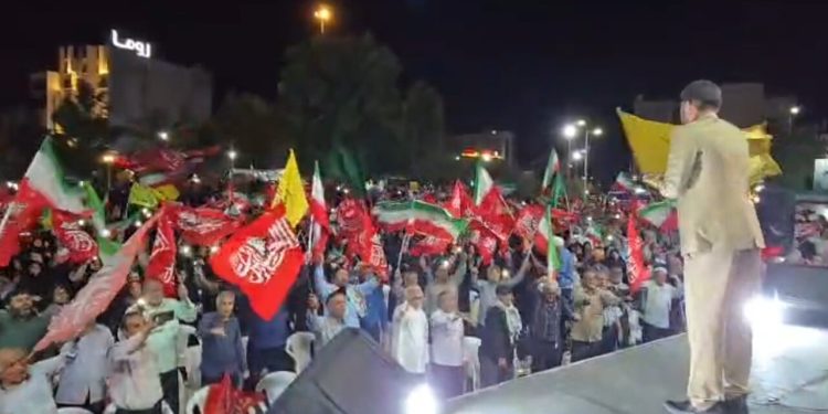 تجمع مردم بوشهر در شب ۲۳۴ به یاد خاطرات گذشته